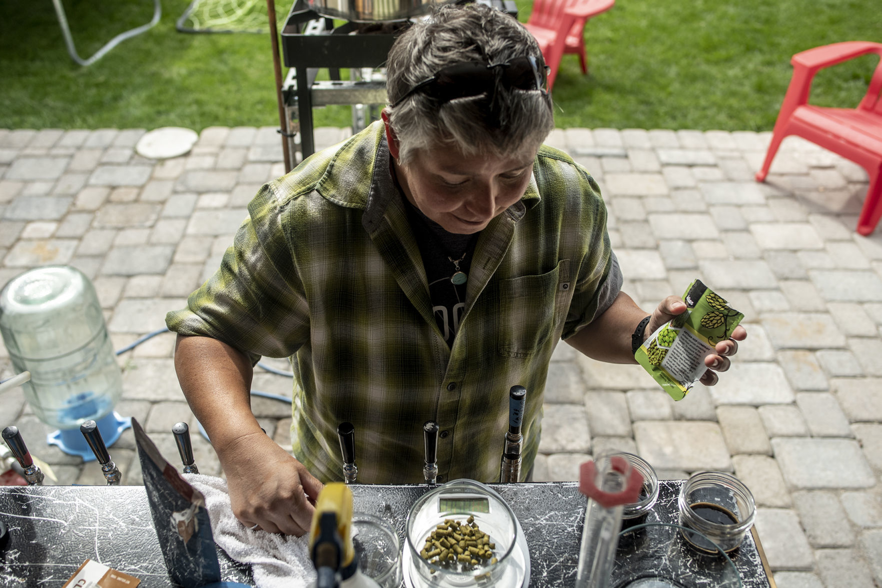 Measuring hops